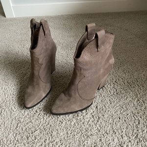 Heeled boots booties ankle zara women’s 7.5 shoes